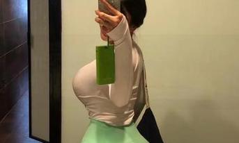 微密圈 – 吊带黑丝美图合集，紫色哒豚豚的秘密花园大公开，快来围观！