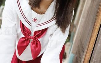 美媛馆 – 观看妮儿Bluelabel的瑜伽，感觉自己在隔着屏幕拉伸，真的快要变成面条了！