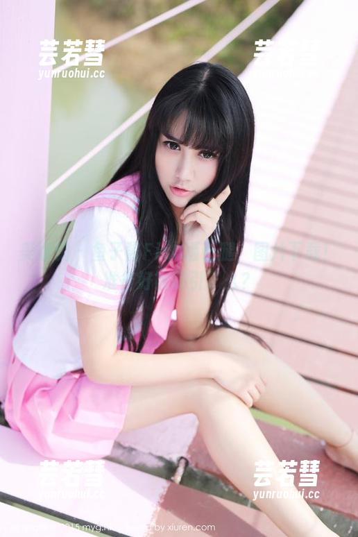 美媛馆 - 鱼子酱Fish晒长腿，图片下载！准备好被吸引了么？