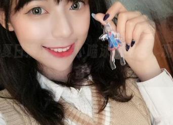 捕捉夏日清凉：舞小喵泳衣图包，观众必备！