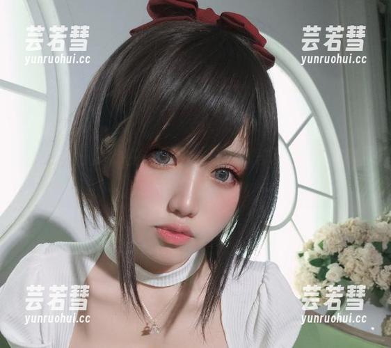 不止是修女，在线芊川一笑MNK写真中隐晦的秘密