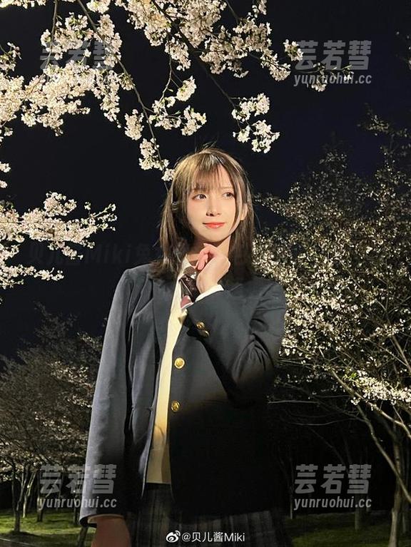 贝儿酱Miki 贝儿酱Miki兔女郎蟊图包完整版,原图里的小细节超撩