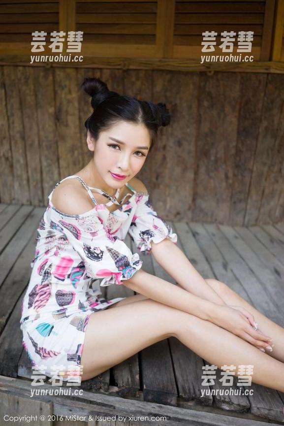 魅妍社 - 糯美子Mini礼服之旅：私拍图集告诉你，生活就是一场走秀！